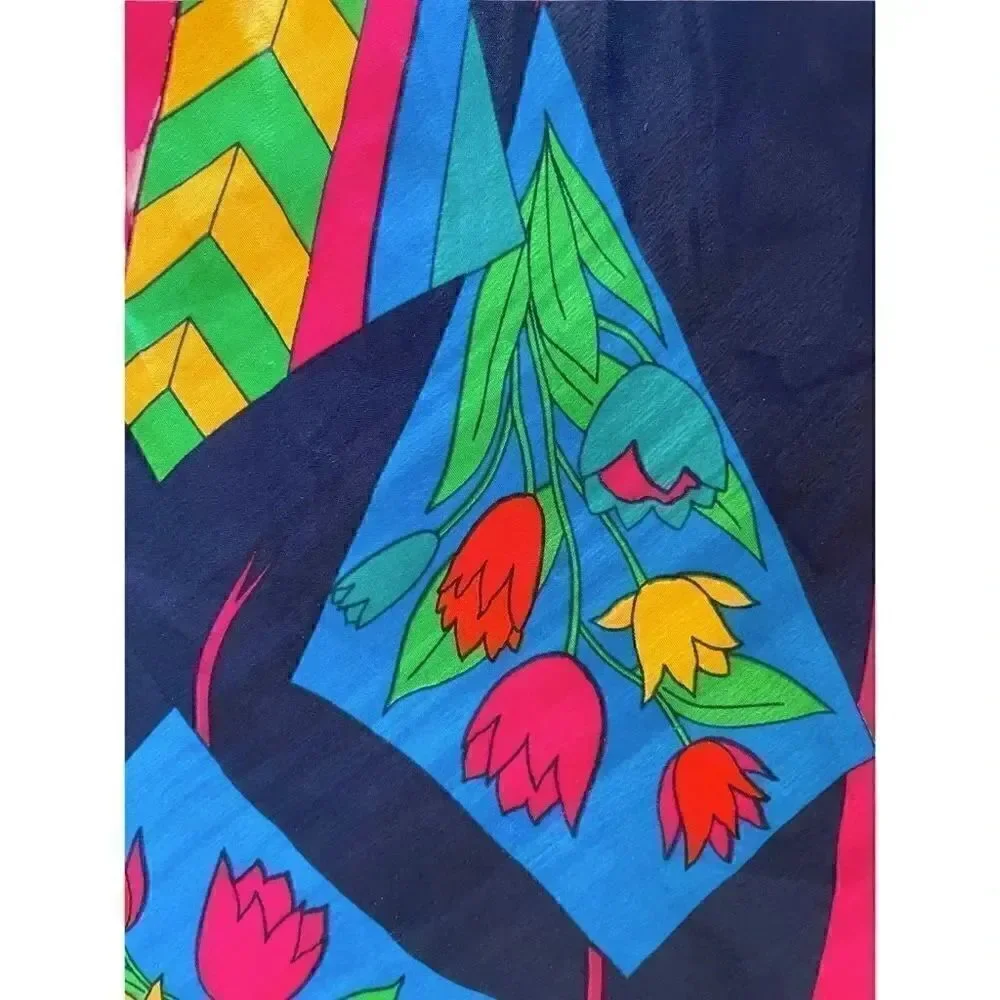 Colorful Oblong Kites Womens Neck Scarf